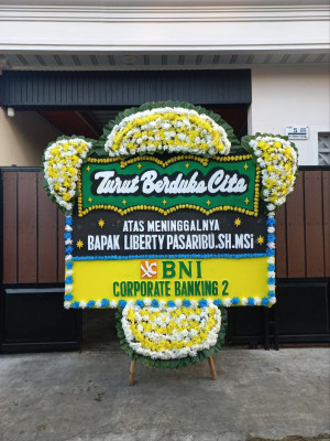 Papan Bunga Duka di Balandai