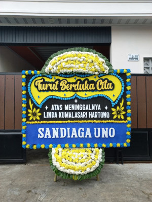 Papan Bunga Duka di Balandai